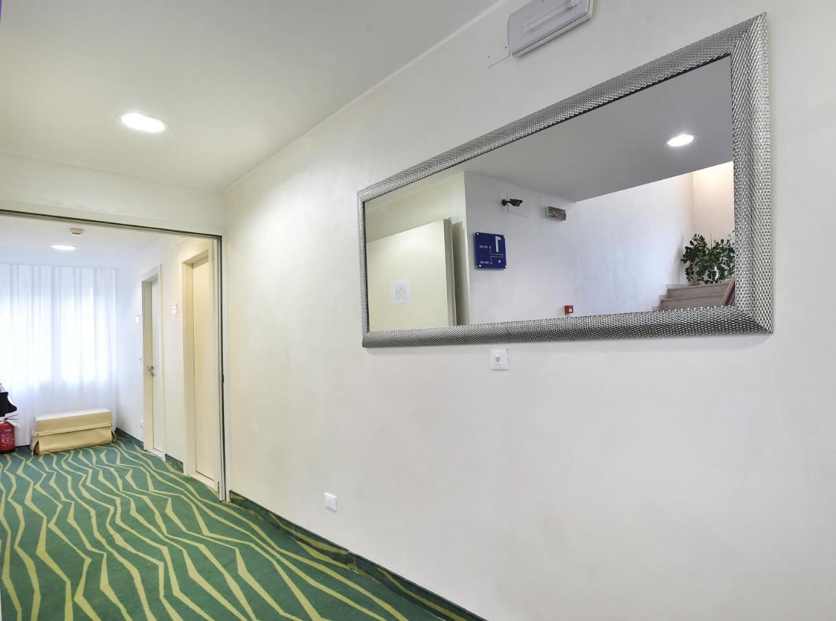 Hotel Meuble Nazionale Линьяно-Саббьядоро Экстерьер фото