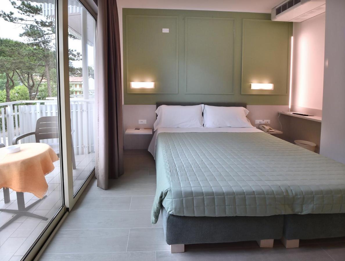 Hotel Meuble Nazionale Линьяно-Саббьядоро Экстерьер фото