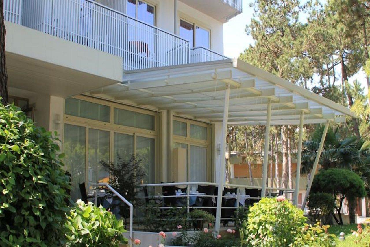 Hotel Meuble Nazionale Линьяно-Саббьядоро Экстерьер фото