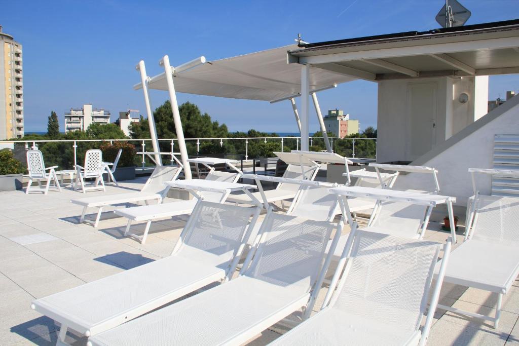 Hotel Meuble Nazionale Линьяно-Саббьядоро Экстерьер фото